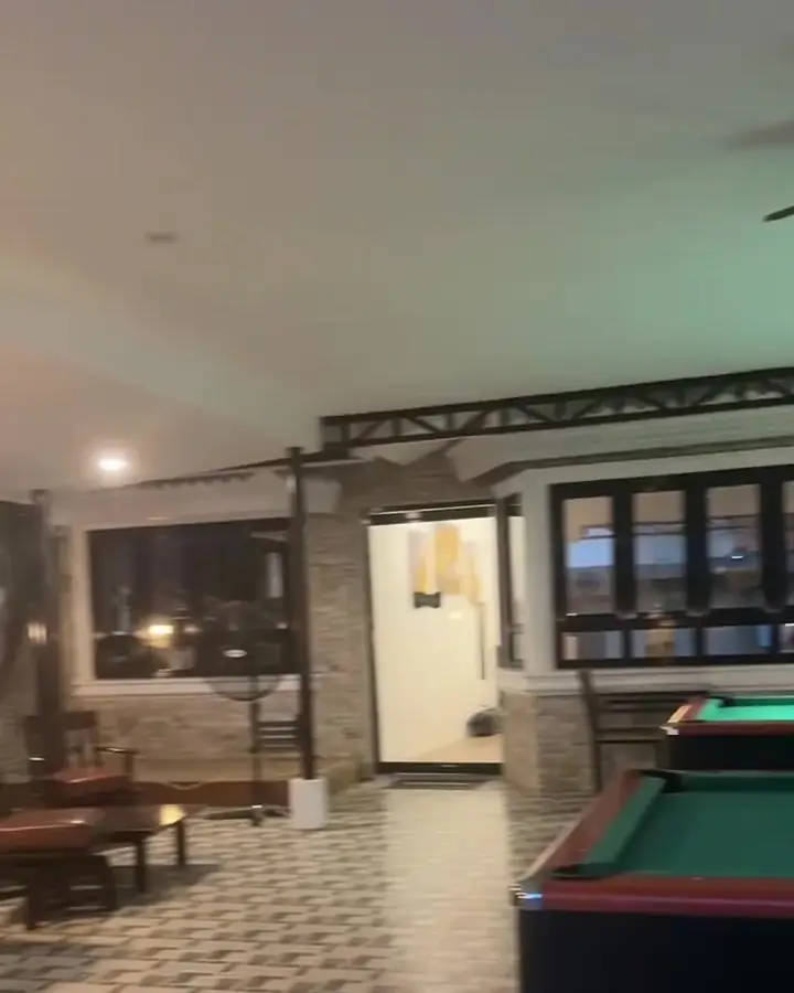 Video thumbnail showing the Harong venue